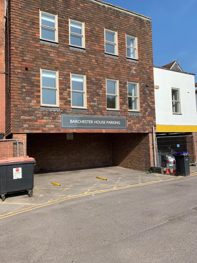 Barchester House Apartments Delux Σαλισμπέρι Εξωτερικό φωτογραφία